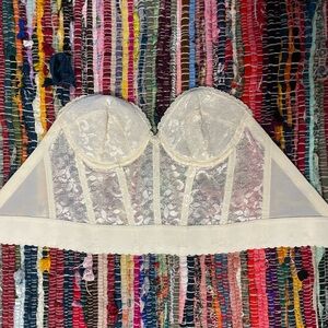 Vintage lace bra size 34B